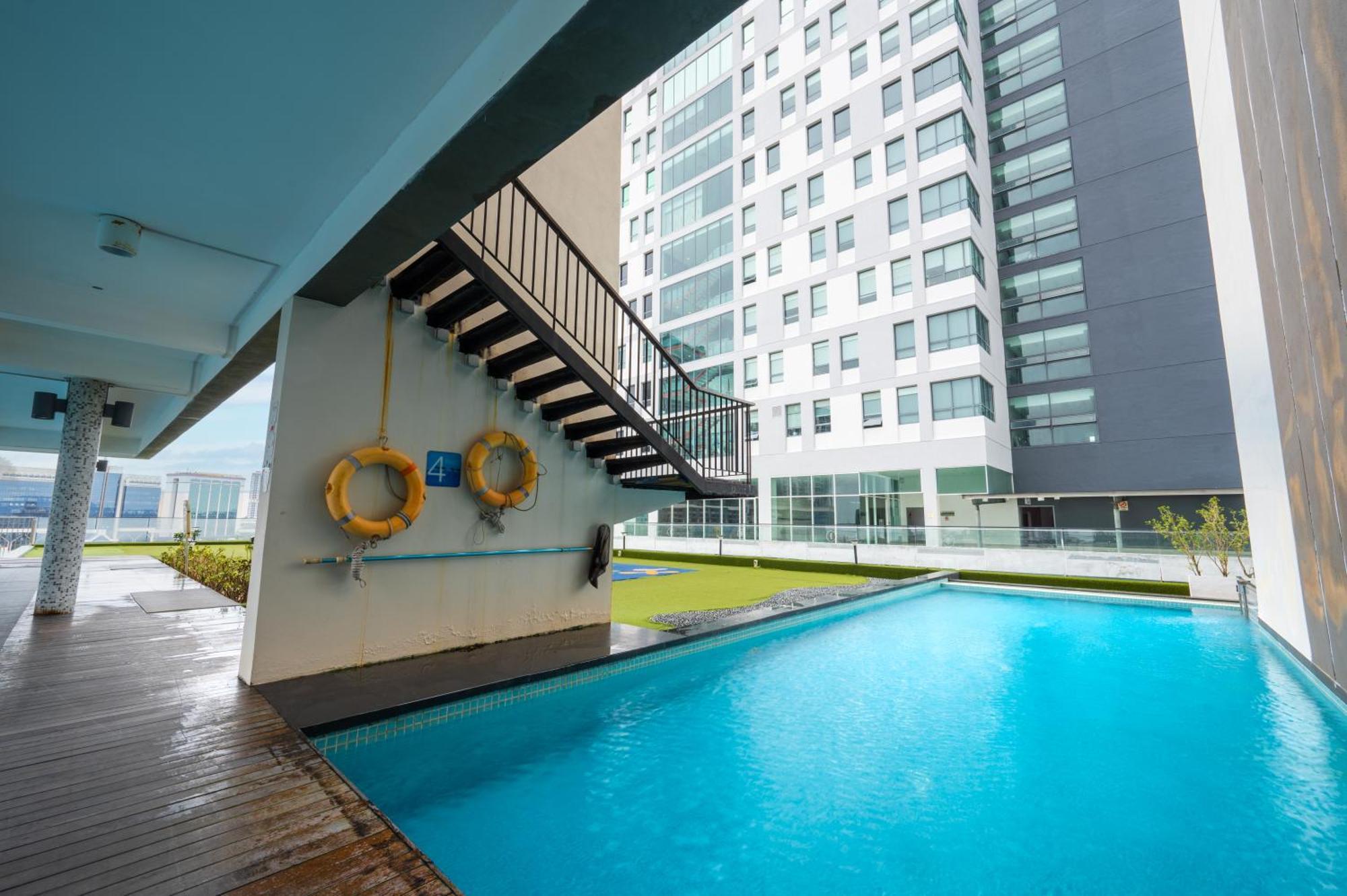 Greystone 99 Suites Malacca Extérieur photo