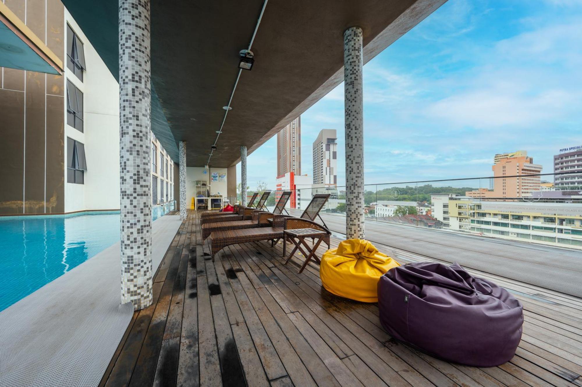 Greystone 99 Suites Malacca Extérieur photo