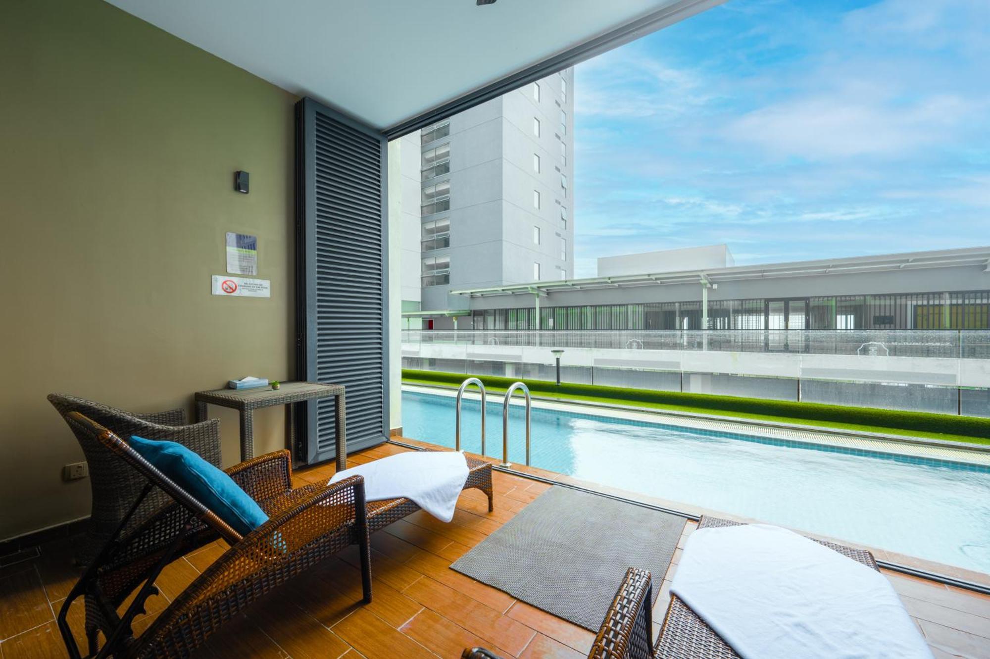 Greystone 99 Suites Malacca Extérieur photo